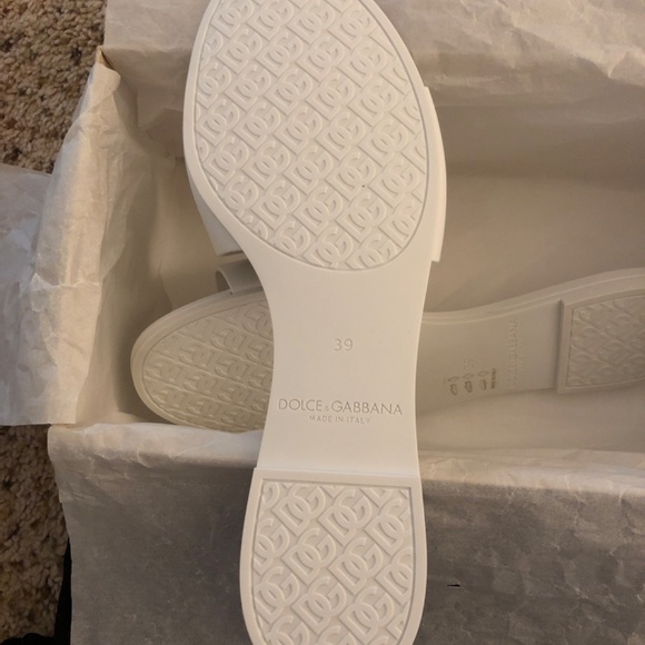 Dolce & Gabbana White Sandals - Picture 13 of 14